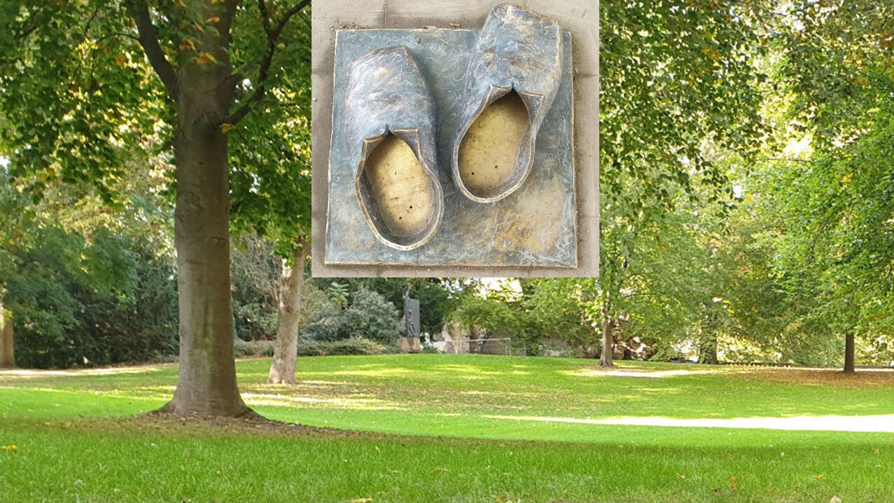 Große Schuhe Luthers im Heylshofpark