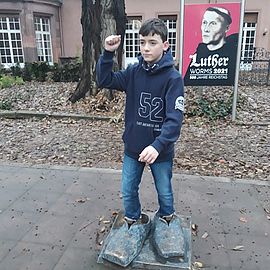 Die großen Schuhe Luthers